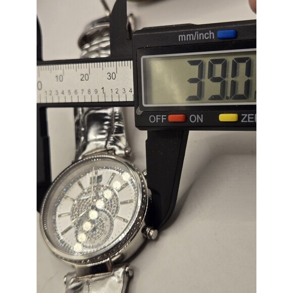 MICHAEL KORS LADIES Sawyer Chronograph Watch MK2443. RUNS - DEFECT PLEASE READ - Picture 4 of 14